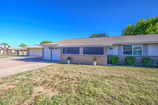 9909 W Newport Dr, Sun City, AZ 85351 - Photo 12