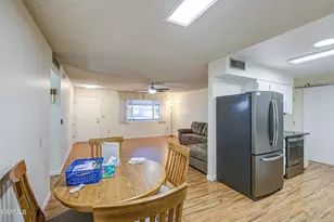 9909 W Newport Dr, Sun City, AZ 85351 - Photo 8