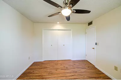 9909 W Newport Drive, Sun City, AZ 85351 - Photo 8