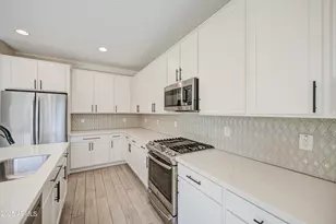 9856 E Palladium Dr, Mesa, AZ 85212 - Photo 18