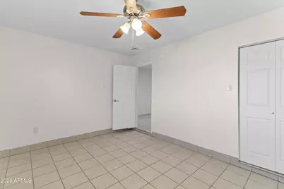 3812 W Loma Lane, Phoenix, AZ 85051 - Photo 14