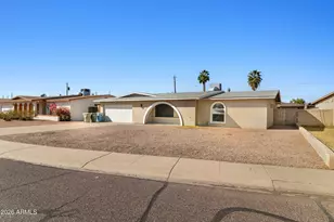 3812 W Loma Ln, Phoenix, AZ 85051 - Photo 2