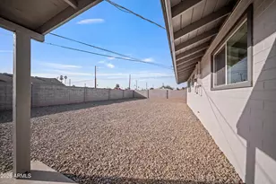 8944 N 17th Ln, Phoenix, AZ 85021 - Photo 32