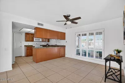 10635 N 44th Court, Phoenix, AZ 85028 - Photo 12