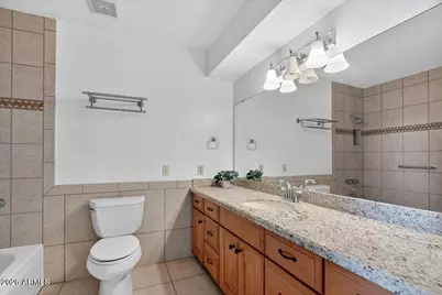 10635 N 44th Court, Phoenix, AZ 85028 - Photo 32