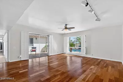 10635 N 44th Court, Phoenix, AZ 85028 - Photo 22