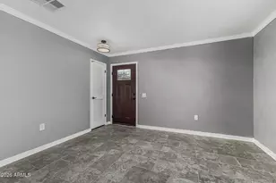 9341 W Briarwood Cir N, Sun City, AZ 85351 - Photo 8