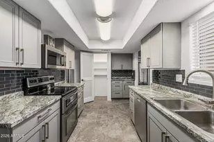 9341 W Briarwood Cir N, Sun City, AZ 85351 - Photo 14