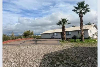 41625 W Highway 60 89 Avenue, Morristown, AZ 85342 - Photo 1