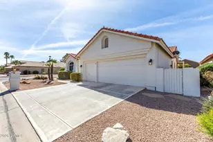 9429 E Desert Lake Dr, Sun Lakes, AZ 85248 - Photo 2