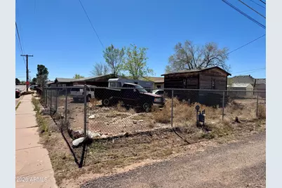 901 N 1st Avenue, Holbrook, AZ 86025 - Photo 2