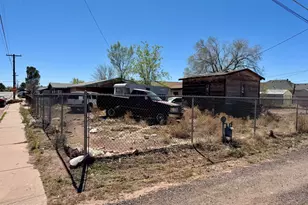 901 N 1st Ave, Holbrook, AZ 86025 - Photo 2