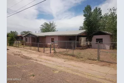901 N 1st Avenue, Holbrook, AZ 86025 - Photo 1