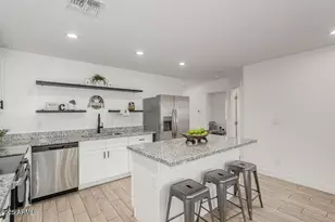 2210 E Alta Vista Rd, Phoenix, AZ 85042 - Photo 8