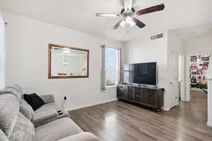 42424 N Gavilan Peak Pkwy, Anthem, AZ 85086 - Photo 10