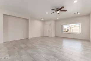 5665 W Laurie Ln, Glendale, AZ 85302 - Photo 6