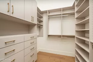 3923 E Heatherbrae Dr, Phoenix, AZ 85018 - Photo 28