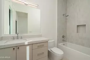 3923 E Heatherbrae Dr, Phoenix, AZ 85018 - Photo 44