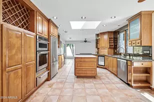 7232 E Solano Dr, Scottsdale, AZ 85250 - Photo 10