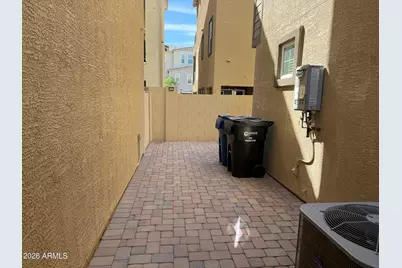 637 W Winchester Drive, Chandler, AZ 85286 - Photo 2