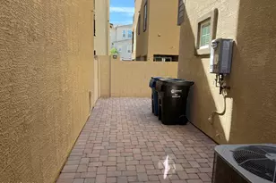 637 W Winchester Dr, Chandler, AZ 85286 - Photo 2