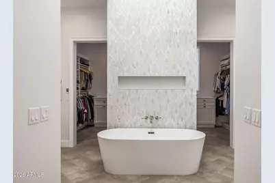 2677 E Maplewood Street, Gilbert, AZ 85297 - Photo 8