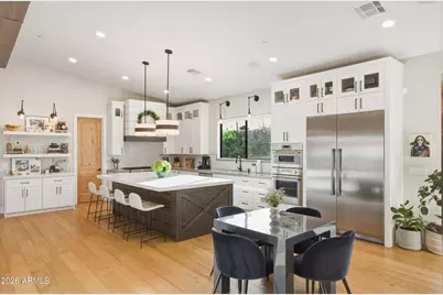 5302 N 68th Place, Paradise Valley, AZ 85253 - Photo 10