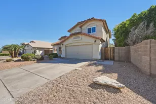 2639 S Vineyard, Mesa, AZ 85210 - Photo 2