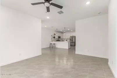 7801 N 79th Avenue, Glendale, AZ 85303 - Photo 6