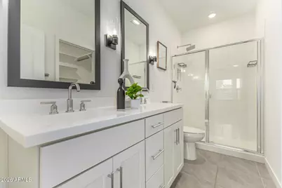 7801 N 79th Avenue, Glendale, AZ 85303 - Photo 14