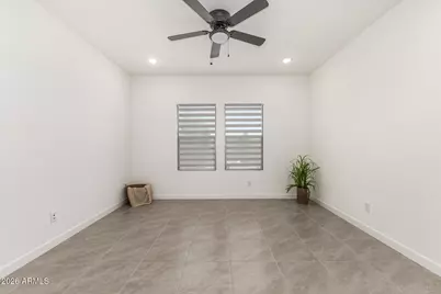 7801 N 79th Avenue, Glendale, AZ 85303 - Photo 4