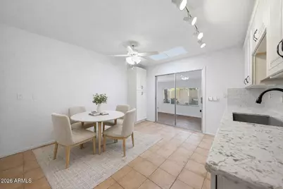 2331 E Betty Elyse Lane, Phoenix, AZ 85022 - Photo 8