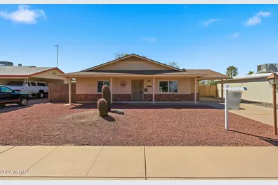 2331 E Betty Elyse Lane, Phoenix, AZ 85022 - Photo 2