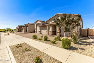 14022 W Mariposa Grande, Surprise, AZ 85387 - Photo 6