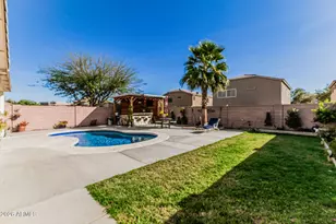 13163 W Gelding Cir, Surprise, AZ 85379 - Photo 32