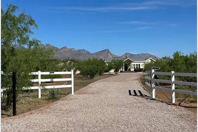 277 E Allen Lane, Huachuca City, AZ 85616 - Photo 2