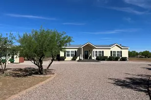 277 E Allen Ln, Huachuca City, AZ 85616 - Photo 2
