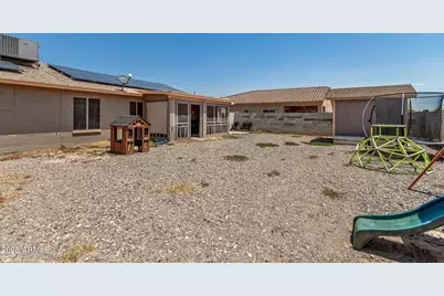 9815 W Camelia Drive, Arizona City, AZ 85123 - Photo 22