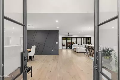 4639 E Osborn Road, Phoenix, AZ 85018 - Photo 2