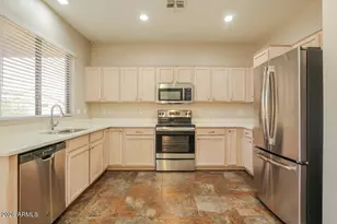 8724 N 57th Dr, Glendale, AZ 85302 - Photo 6