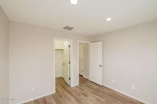 25279 W Parkside Ln S, Buckeye, AZ 85326 - Photo 12