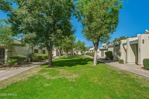 9024 N 51st Ln, Glendale, AZ 85302 - Photo 32