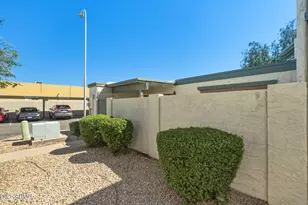 9024 N 51st Ln, Glendale, AZ 85302 - Photo 28