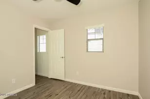 10324 W Sands Dr, Peoria, AZ 85383 - Photo 12