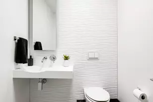 10011 E Windrose Dr, Scottsdale, AZ 85260 - Photo 34