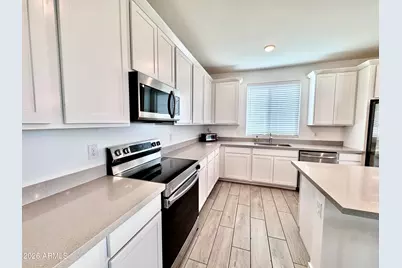 22764 N 184th Lane, Surprise, AZ 85387 - Photo 10