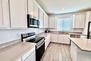 22764 N 184th Ln, Surprise, AZ 85387 - Photo 10