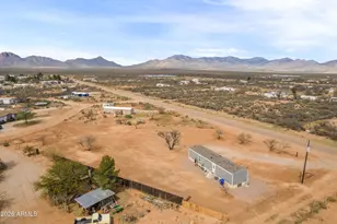 318 E Camino De Tundra, Huachuca City, AZ 85616 - Photo 2