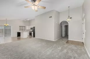 313 E Sherri Dr, Gilbert, AZ 85296 - Photo 10