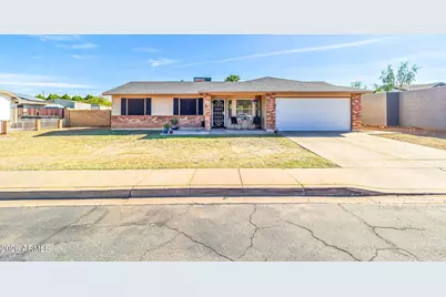 203 E Desert Lane, Gilbert, AZ 85234 - Photo 2